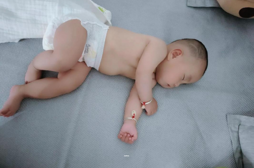 宿迁宝宝脚心出汗怎么回事